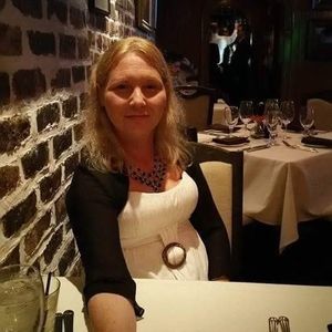 Meet your Posher, Pamela